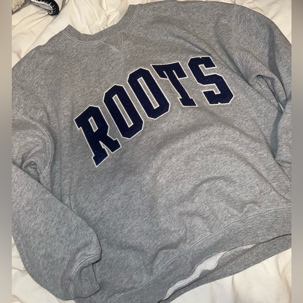 Roots Gray Crewneck/Sweatshirt